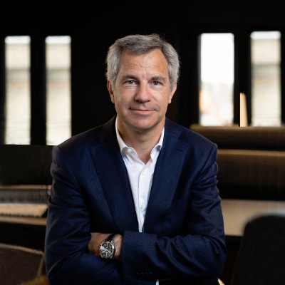 David Vila, Renta Corporacion